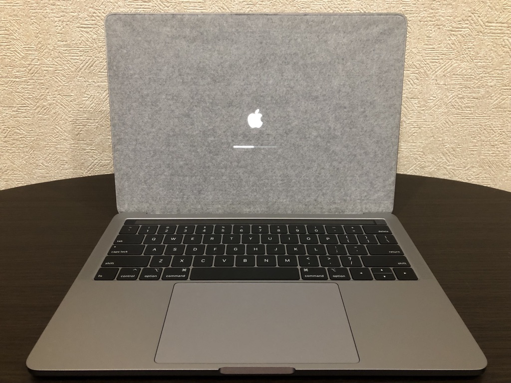 MacBook Pro 13インチ タッチバー有りの2018年モデル レビュー